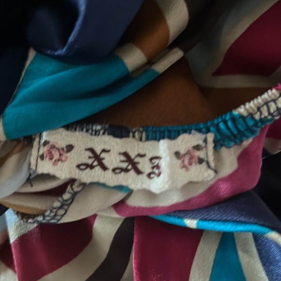 Bold Patterned Backless Mini Halter Dress by XXI/ Size Small - Picture 8 of 9